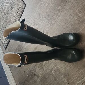 Hunter wellie rain boots